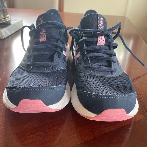 Ladies Sz 7 ASICS Runners - Picture 10 of 13